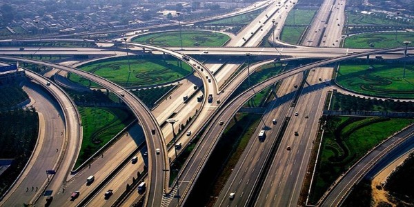 赣粤高速公路选用91免费版网站步入式高温老化房